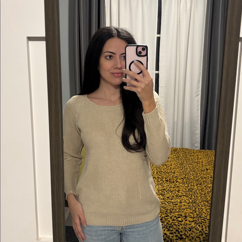 NEW Sweater💛🌼 - Picture 6 of 6